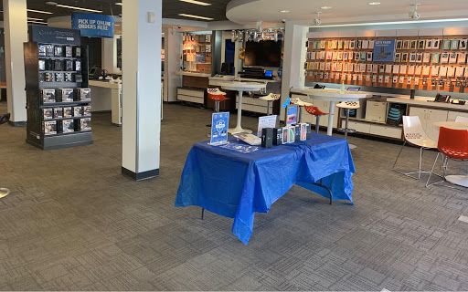 Cell Phone Store «AT&T», reviews and photos, 5120 5th Ave #5122, Brooklyn, NY 11220, USA