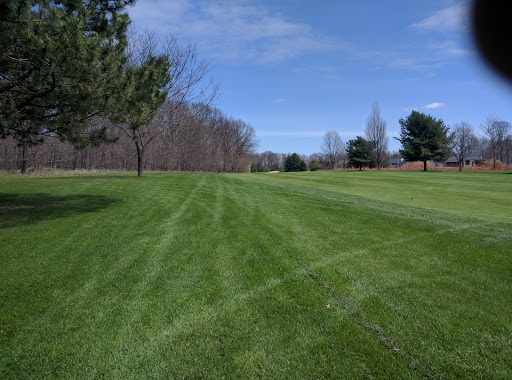 Golf Course «Woodcliff Golf Course», reviews and photos, 199 Woodcliff Dr, Fairport, NY 14450, USA