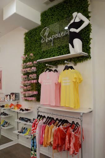 Boutique «Shop 500 Boutique», reviews and photos, 5847 S State St, Chicago, IL 60621, USA