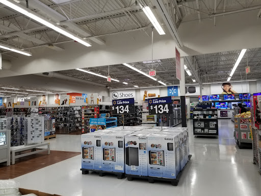 Discount Store «Walmart», reviews and photos, 8745 Branch Ave, Clinton, MD 20735, USA