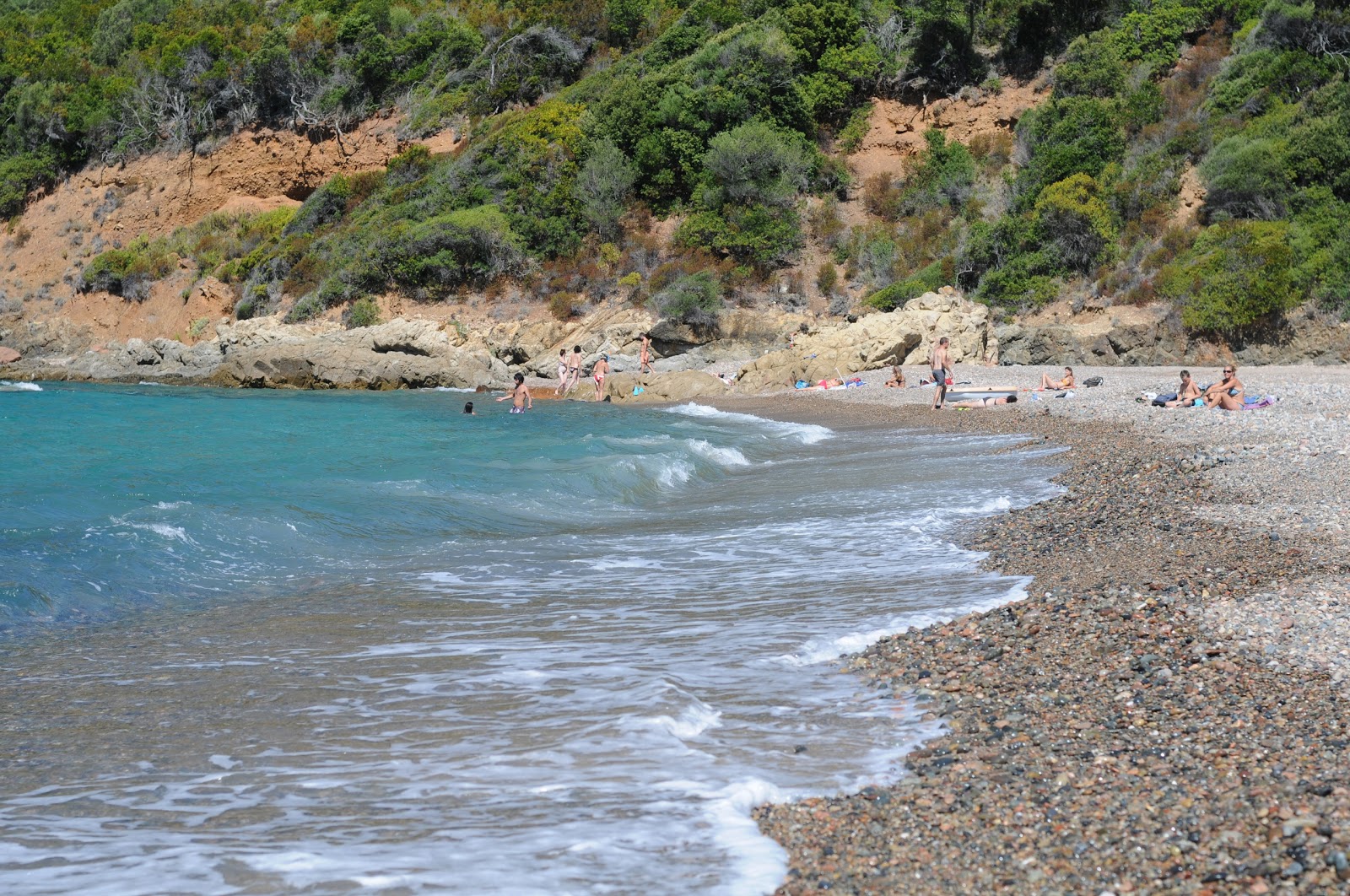 Photo of Le Punta Rossa II beach with small bay
