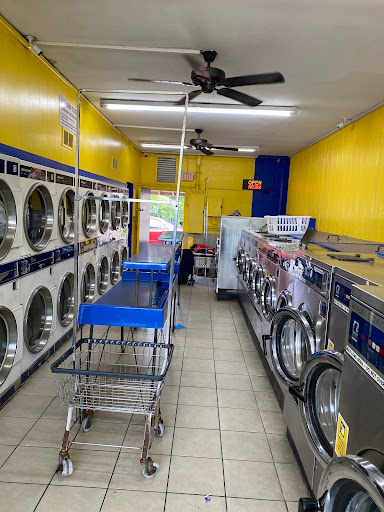 Laundromat «24 Hour Coin Laundry», reviews and photos, 1877 Drew St, Clearwater, FL 33765, USA