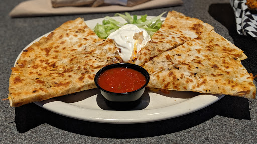 Sports Bar «Brass Rail Sports Bar, Restaurant & Pool Hall», reviews and photos, 4940 NE 81st St, Kansas City, MO 64119, USA