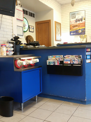 Auto Repair Shop «Higgins Auto Plaza», reviews and photos, 7425 Douglas Ave, Urbandale, IA 50322, USA