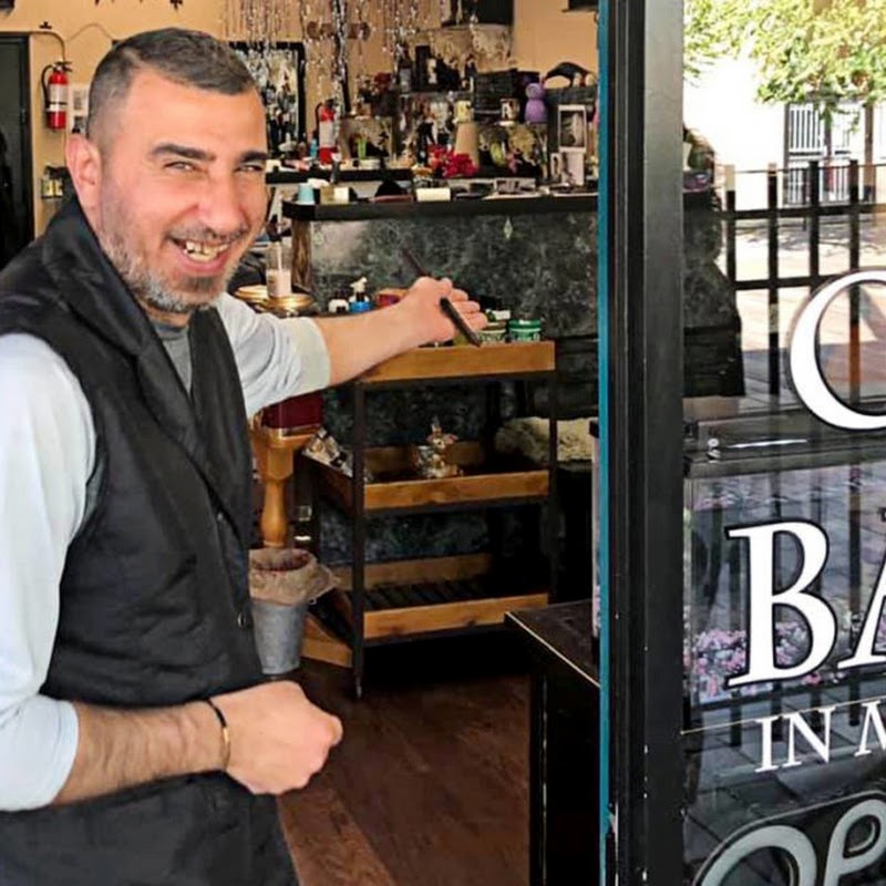 Ol' Crow Barber Shop