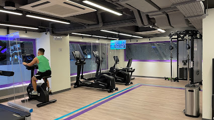 Anytime Fitness Fortress Hill - G-1/F, 7 Fuk Yuen St, North Point, Hong Kong