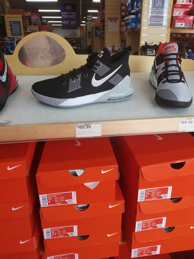 Shoe Store «WSS», reviews and photos, 1700 S Garey Ave, Pomona, CA 91766, USA