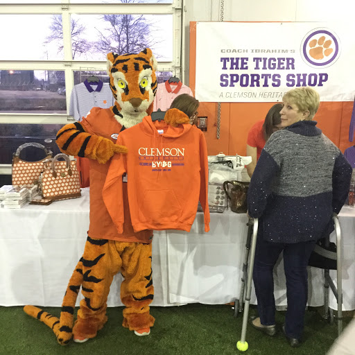 Sportswear Store «Tiger Sports Shop (Downtown)», reviews and photos, 364 College Ave, Clemson, SC 29631, USA