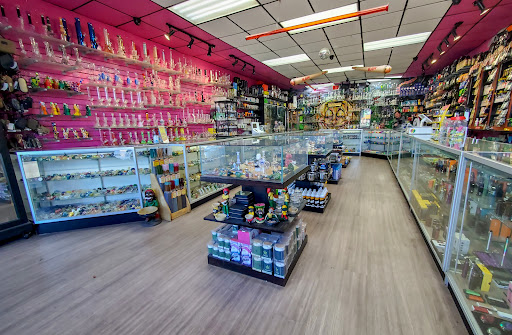 Tobacco Shop «Up In Smoke - Surfside», reviews and photos, 325 US-17 BUS, Surfside Beach, SC 29575, USA