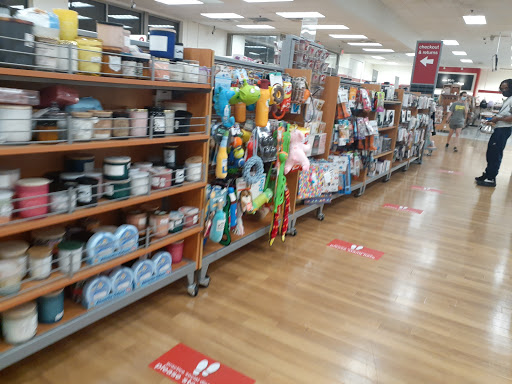 Department Store «T.J. Maxx & HomeGoods», reviews and photos, 2692 Madison Rd F, Cincinnati, OH 45208, USA