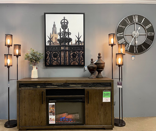 Furniture Store «Raymour & Flanigan Furniture and Mattress Store», reviews and photos, 629 Snyder Rd, Reading, PA 19605, USA