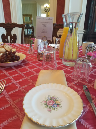 Bed & Breakfast «Richwood on the River / Bed & Breakfast & Events Venue», reviews and photos, 1233 KY-36, Milton, KY 40045, USA