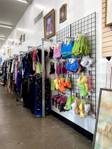 Non-Profit Organization «Society of St. Vincent de Paul - Sunnyslope Thrift Store», reviews and photos, 8231 N 7th St, Phoenix, AZ 85020, USA