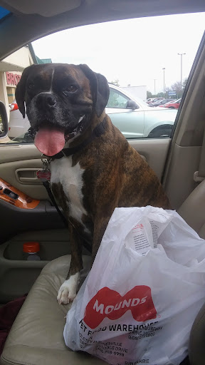 Pet Supply Store «Mounds Pet Food Warehouse», reviews and photos, 2110 S Stoughton Rd, Madison, WI 53716, USA