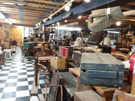 Gift Shop «Quechee Gorge Gifts & Sportswear», reviews and photos, 6053 Woodstock Rd, Quechee, VT 05059, USA