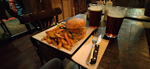 Hamburger du Restaurant Hall's Beer Tavern à Paris - n°4