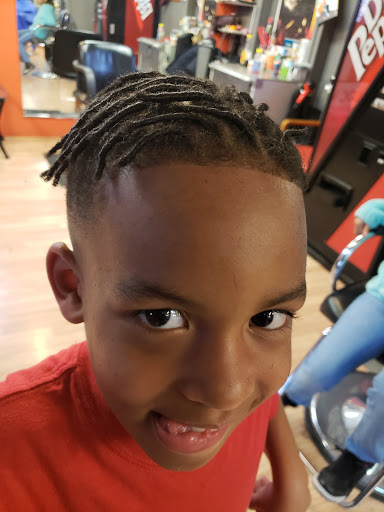 Hair Salon «Loc Wise Natural Hair Care», reviews and photos, 5909 W North Ave, Milwaukee, WI 53208, USA