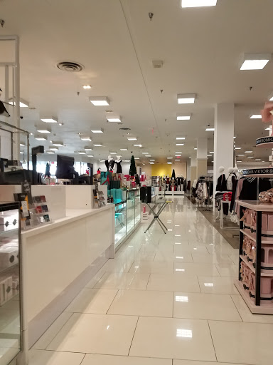 Department Store «Lord & Taylor», reviews and photos, 121 E City Ave, Bala Cynwyd, PA 19004, USA