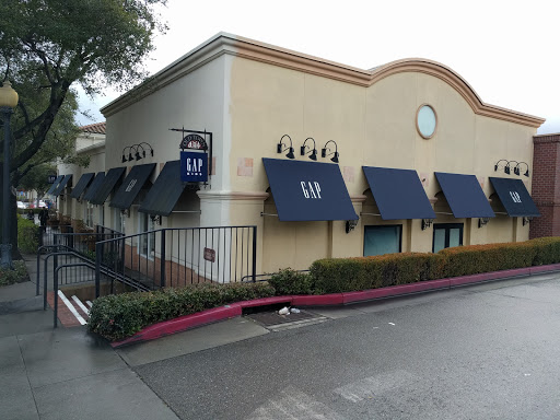 Clothing Store «Gap», reviews and photos, 35 University Ave, Los Gatos, CA 95030, USA