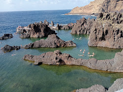 Piscinas Naturais Velhas'in fotoğrafı ve yerleşim