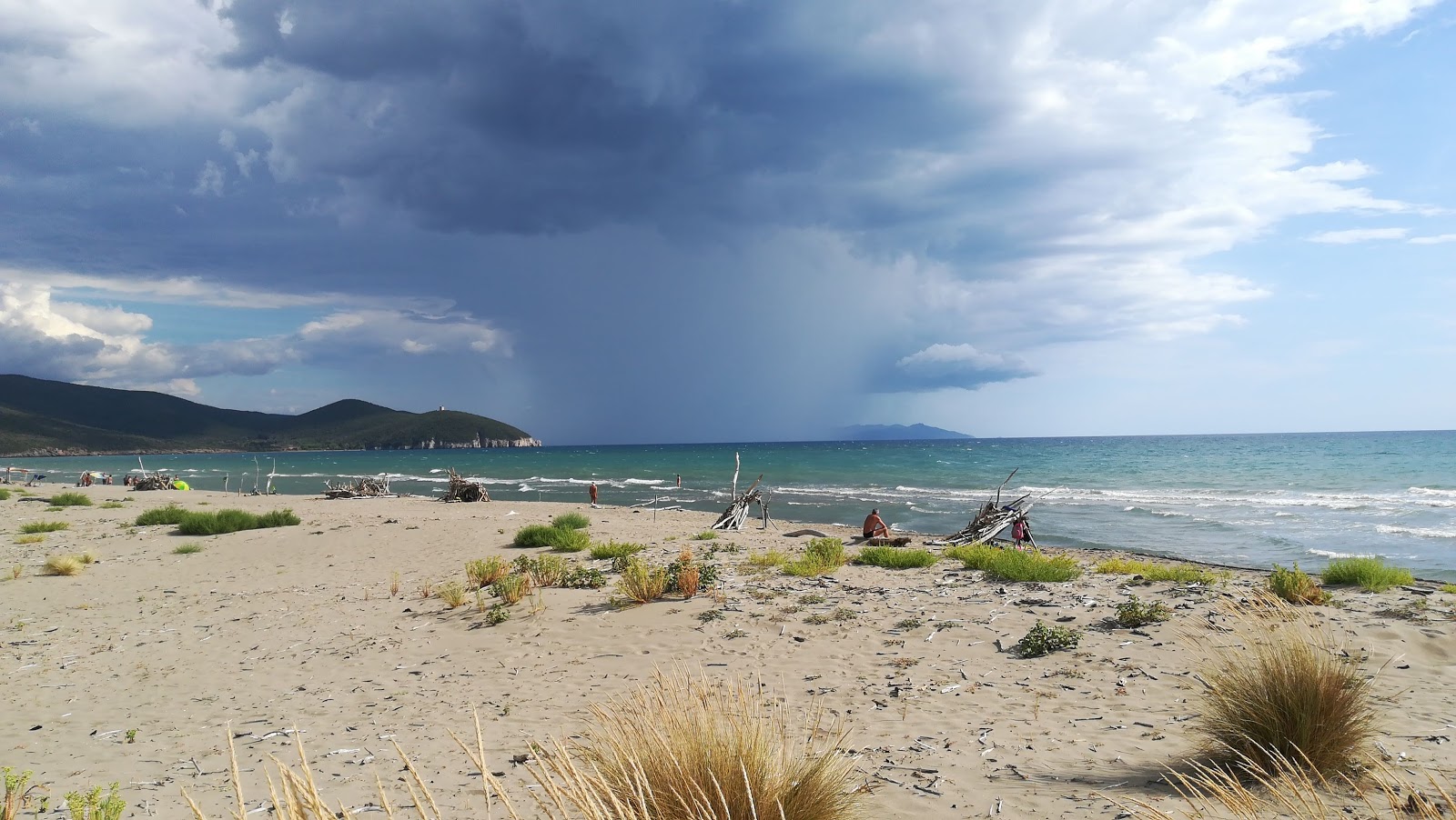 Foto av Spiaggia di Collelungo beläget i naturområde