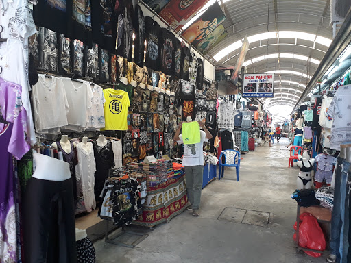 Saint shops in Phuket