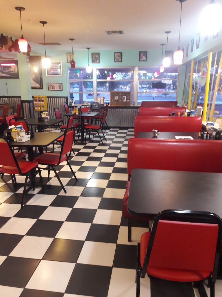 Sabina's Diner & Ice Cream Shop 34442