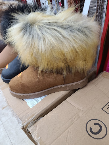 Beauty Supply Store «CTK Beauty Supply», reviews and photos, 14400 Pulaski Rd, Midlothian, IL 60445, USA