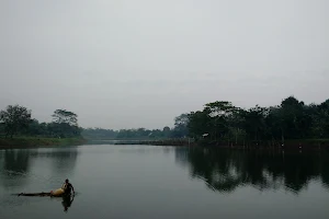 Danau Cilala image