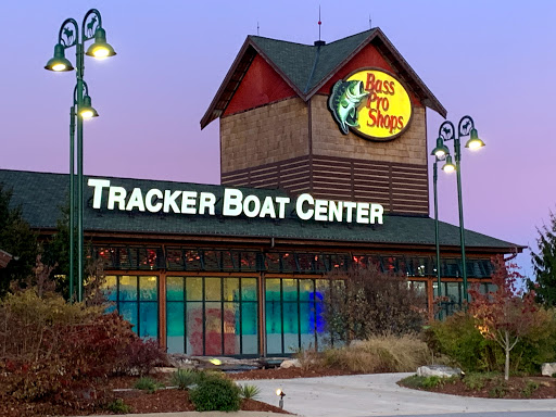 Sporting Goods Store «Bass Pro Shops», reviews and photos, 1 Bass Pro Dr, Bristol, TN 37621, USA