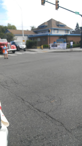 Auto Repair Shop «Good Neighbor Tire & Auto Service», reviews and photos, 207 S 3rd St, Renton, WA 98057, USA