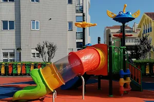 Parque Infantil da Avenida do Mar image