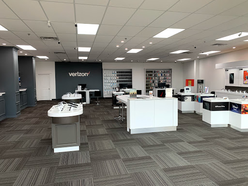 Cell Phone Store «Verizon Authorized Retailer, TCC», reviews and photos, 9749 Dixie Hwy, Village of Clarkston, MI 48348, USA