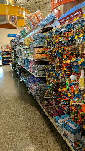Pet Supply Store «PetSmart», reviews and photos, 730 S Sepulveda Blvd, El Segundo, CA 90245, USA