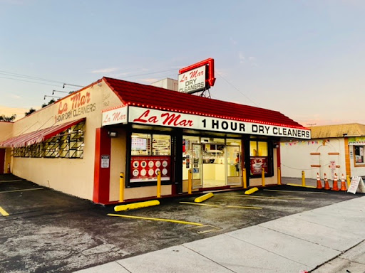 Dry Cleaner «La Mar 1 Hour Dry Cleaners», reviews and photos, 6430 Pembroke Rd, Miramar, FL 33023, USA