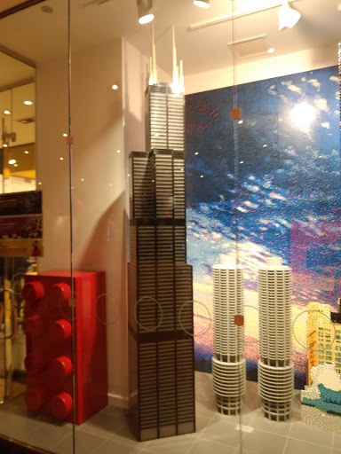 Shopping Mall «Water Tower Place», reviews and photos, 835 N Michigan Ave, Chicago, IL 60611, USA
