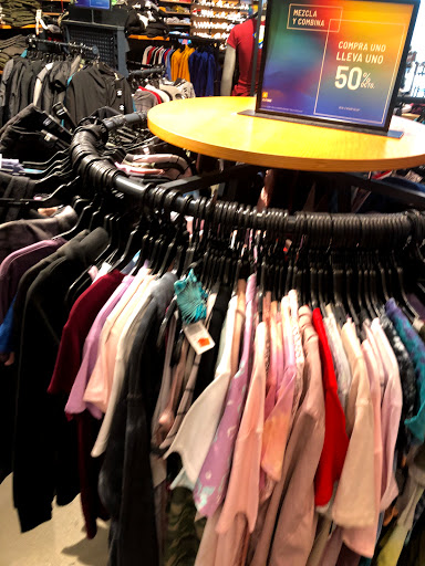 Clothing Store «Zumiez», reviews and photos, 1201 Boston Post Rd #2031, Milford, CT 06460, USA