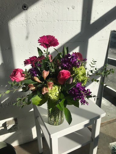Florist «Grand Avenue Florist», reviews and photos, 1416 SE 8th Ave, Portland, OR 97214, USA