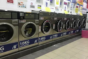 Laundrybar Self Service Laundry Kota Kemuning image