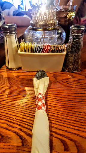 American Restaurant «Cracker Barrel Old Country Store», reviews and photos, 275 Brenton Way, Shepherdsville, KY 40165, USA