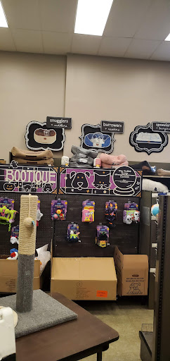 Pet Supply Store «Unleashed by Petco», reviews and photos, 8412 Georgia Ave, Silver Spring, MD 20910, USA