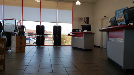 Tire Shop «Discount Tire Store», reviews and photos, 2422 E Bell Rd, Phoenix, AZ 85032, USA