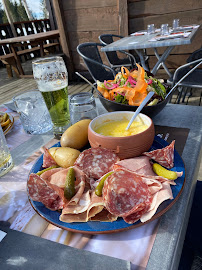 Charcuterie du Restaurant français Le Chalet Du Sire à Les Deserts - n°2