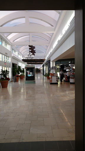 Shopping Mall «Westfield Southgate», reviews and photos, 3501 S Tamiami Trail, Sarasota, FL 34239, USA