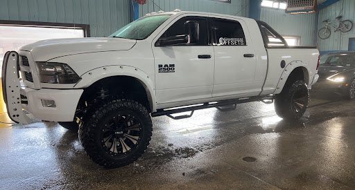 Car Wash «All Seasons Hand Car Wash», reviews and photos, 5285 S Archer Ave, Chicago, IL 60632, USA