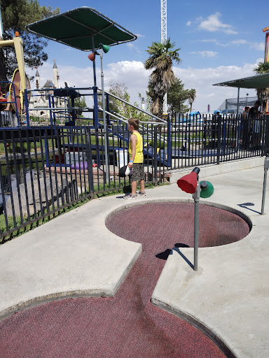 Miniature golf course Victorville