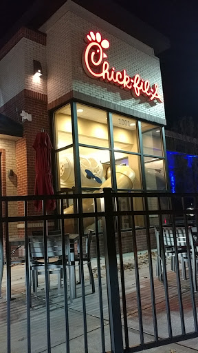 Fast Food Restaurant «Chick-fil-A», reviews and photos, 1001 Beards Hill Rd, Aberdeen, MD 21001, USA