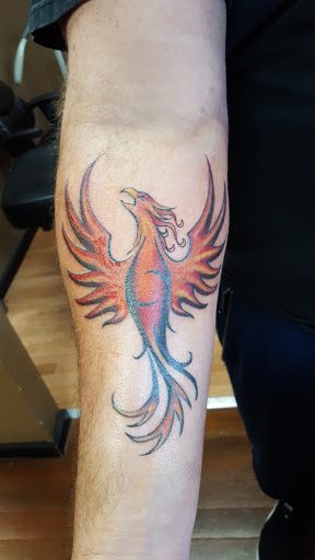 Tattoo Shop «Hot Ink Tattoos», reviews and photos, 818 Marin St, Vallejo, CA 94590, USA