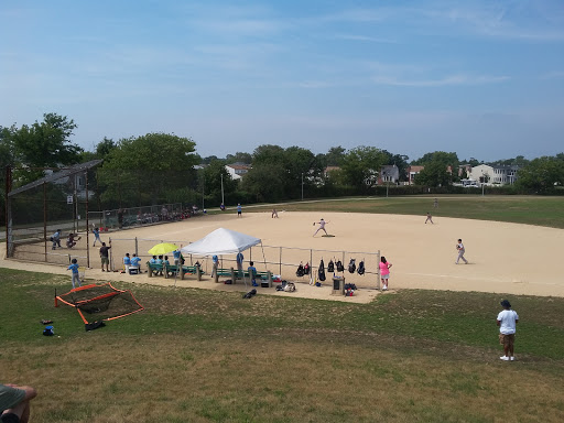 Park «Newbridge Rd Park», reviews and photos, 2600 Newbridge Rd, Bellmore, NY 11710, USA