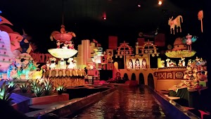 its a small world - photo 13